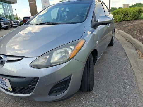 Used 2014 MAZDA MAZDA2 Sport FWD image 1
