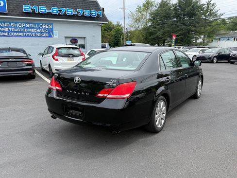 Used 2007 Toyota Avalon XLS FWD image 11