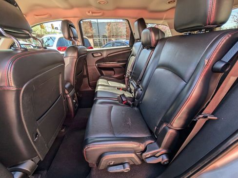 Used 2019 Dodge Journey GT image 17