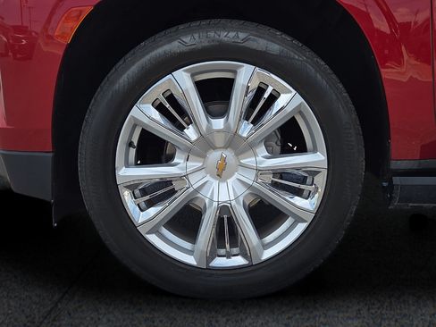 Used 2024 Chevrolet Tahoe High Country AWD/4WD image 8