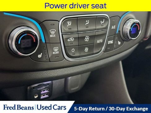 Used 2023 Chevrolet Traverse RS image 20