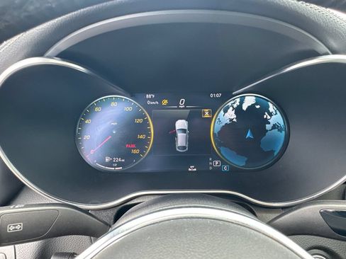 Used 2023 Mercedes-Benz GLC 300 4MATIC Coupe image 28