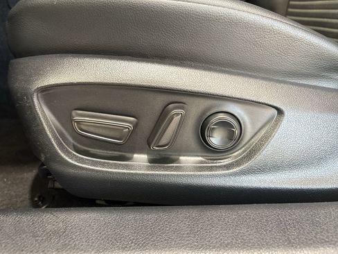 Used 2023 Toyota Camry SE w/ Protection Package (Q2) (TMS) FWD image 12