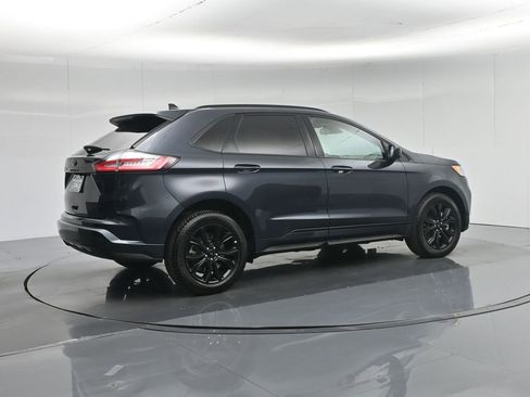 Used 2022 Ford Edge SE w/ Black Appearance Package image 29
