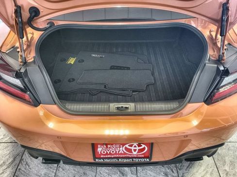 Used 2023 Toyota GR86 10th Anniversary SE RWD image 24