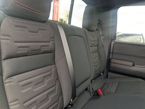 Used 2025 Nissan Frontier PRO-4X AWD/4WD image 28