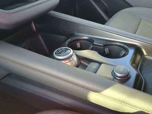 New 2026 Ford Explorer Active w/ Active Comfort Package image 15