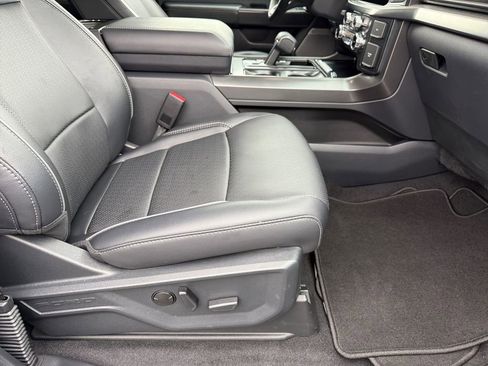 Used 2025 Ford F150 Lariat w/ Equipment Group 501A Mid image 19