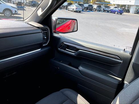 Certified 2024 Chevrolet Silverado 1500 LT image 16