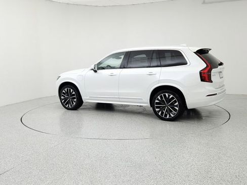 New 2025 Volvo XC90 T8 Plus w/ Protection Package Premier image 7