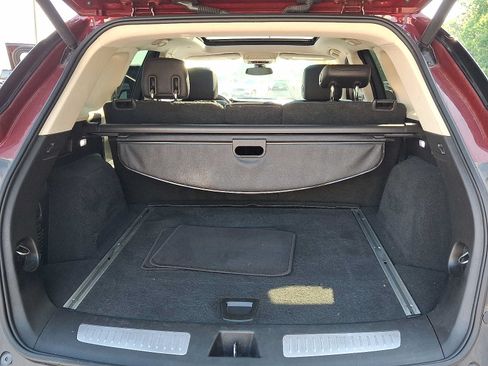 Used 2017 Cadillac XT5 Luxury w/ Driver Awareness Package AWD/4WD image 29
