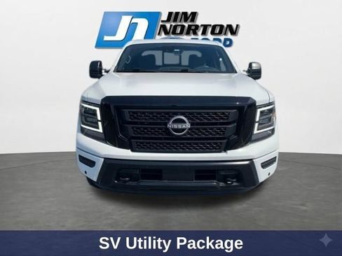 Used 2024 Nissan Titan SV AWD/4WD image 3
