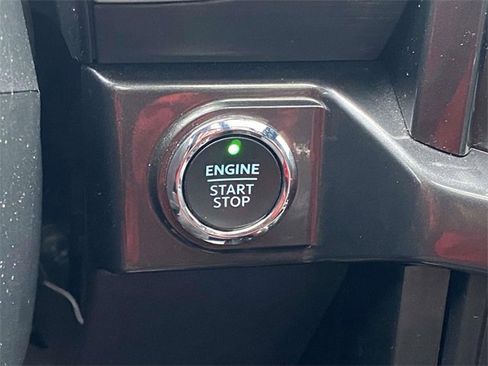 Used 2022 Ford F150 XLT w/ Equipment Group 302A High image 25