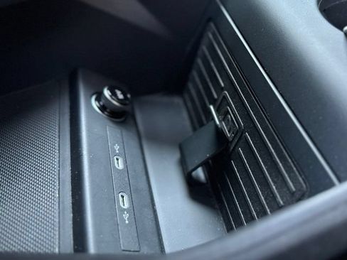 Used 2023 Audi Q4 e-tron Premium Plus w/ Premium Plus AWD/4WD image 33