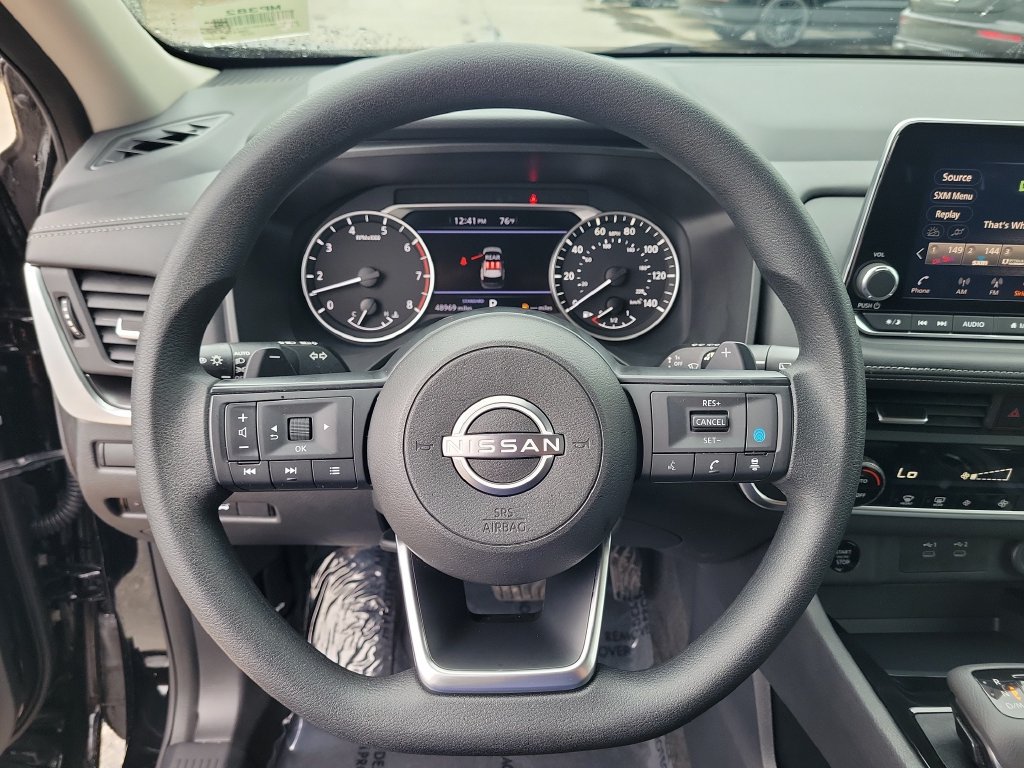 Used 2024 Nissan Rogue SV FWD image 17