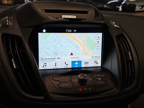 Used 2016 Ford Escape SE w/ Leather Comfort Package AWD/4WD image 14
