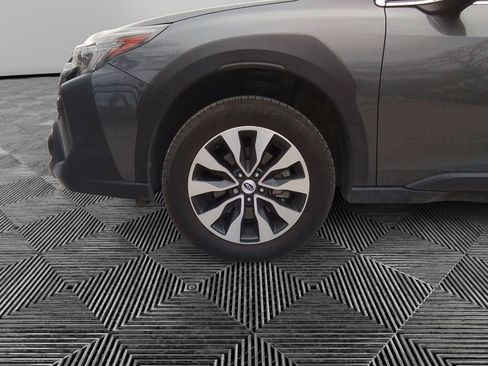 Used 2025 Subaru Outback Limited image 14