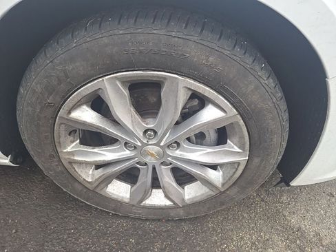 Used 2024 Chevrolet Malibu LT image 11