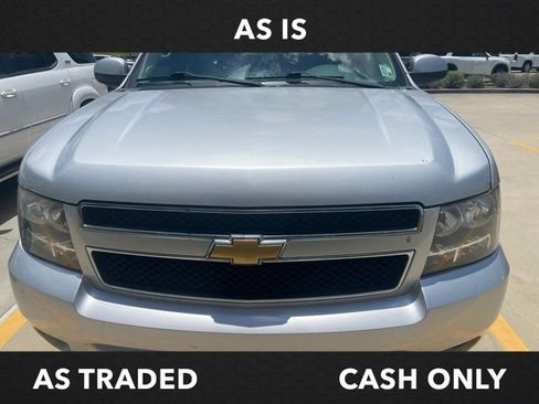 Used 2013 Chevrolet Tahoe LT RWD image 2