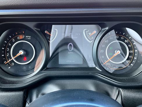 Used 2024 Jeep Wrangler Sport S image 23