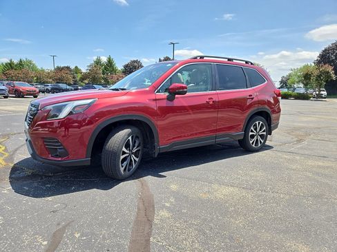 Used 2023 Subaru Forester Limited w/ Popular Package #2 AWD/4WD image 7