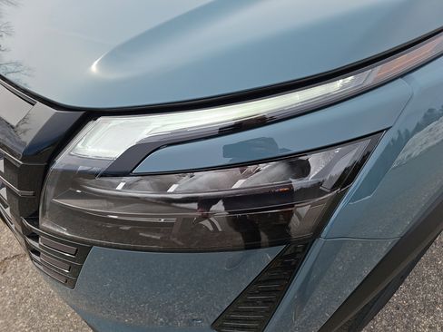 New 2026 Nissan Pathfinder Platinum image 14