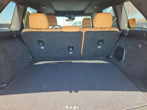 Certified 2024 Jeep Grand Cherokee Summit AWD/4WD image 10