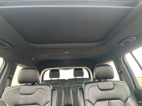 Used 2022 Jeep Grand Cherokee L Overland w/ Luxury Tech Group IV image 35