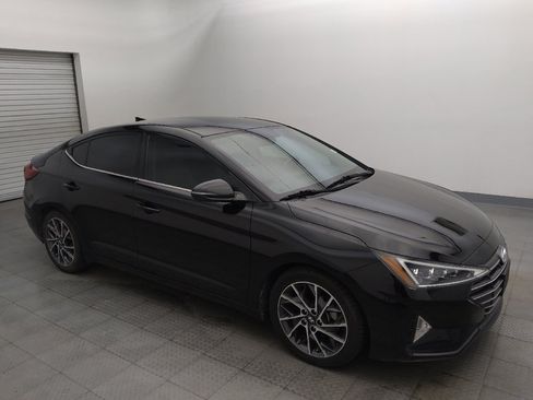 Used 2019 Hyundai Elantra Limited FWD image 11