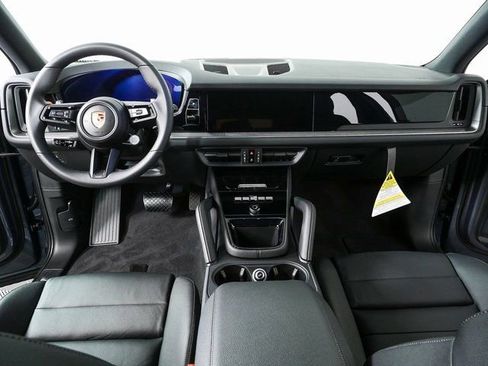 New 2026 Porsche Cayenne image 19