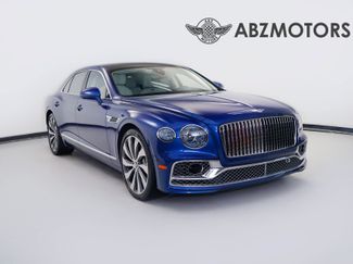 Used 2022 Bentley Flying Spur V8 AWD/4WD video 1