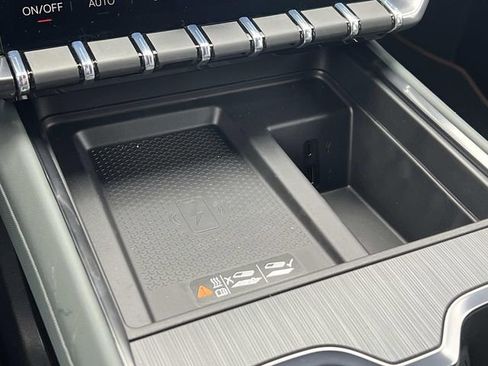 New 2026 GMC Acadia AT4 w/ Luxury Package image 25