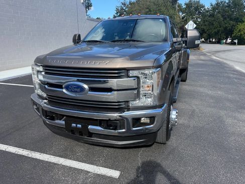 Used 2019 Ford F350 Lariat w/ Lariat Ultimate Package image 6