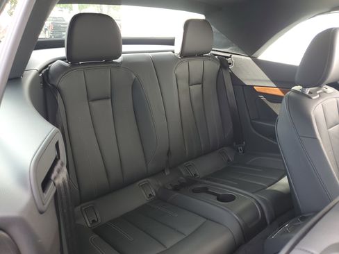 Used 2022 Audi A5 2.0T Premium image 11