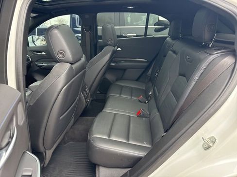 Used 2024 Cadillac XT4 Sport image 6