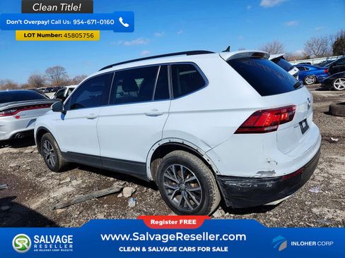 Used 2019 Volkswagen Tiguan SE w/ Panoramic Sunroof Package image 3