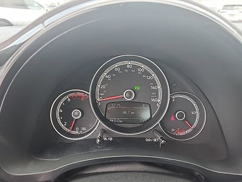 Used 2017 Volkswagen Beetle 1.8T FWD image 9