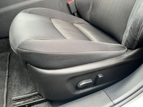 Used 2025 Nissan Altima 2.5 SV FWD image 22