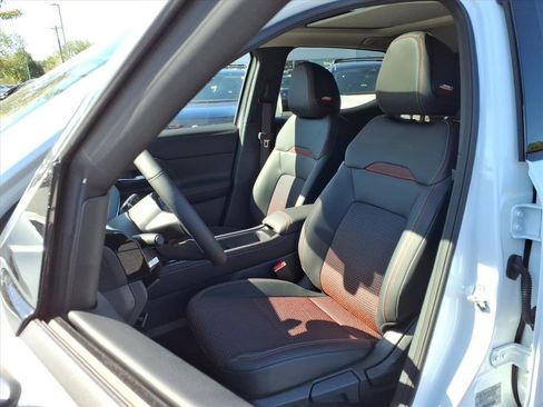 New 2026 Nissan Kicks SR w/ SR Premium Package image 4