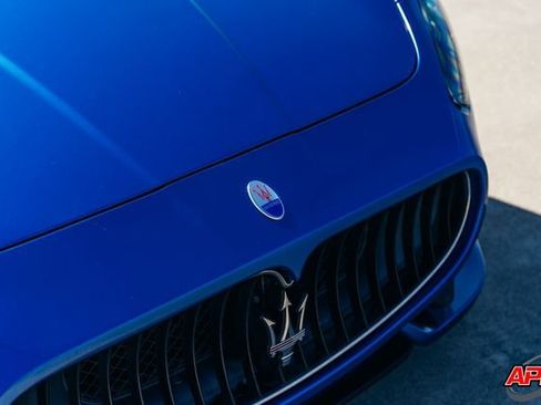 Used 2016 Maserati GranTurismo Sport image 25