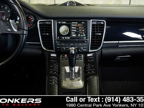 Used 2016 Porsche Panamera 4 Edition image 45