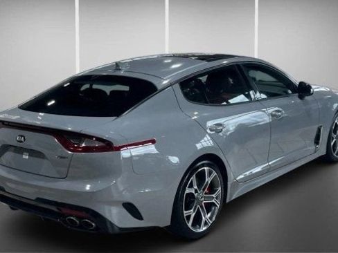 Used 2019 Kia Stinger GT1 image 4