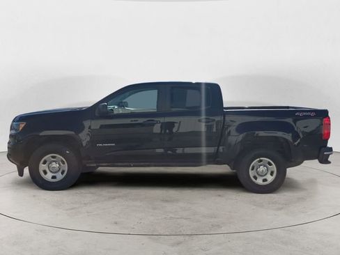 Used 2020 Chevrolet Colorado W/T AWD/4WD image 2