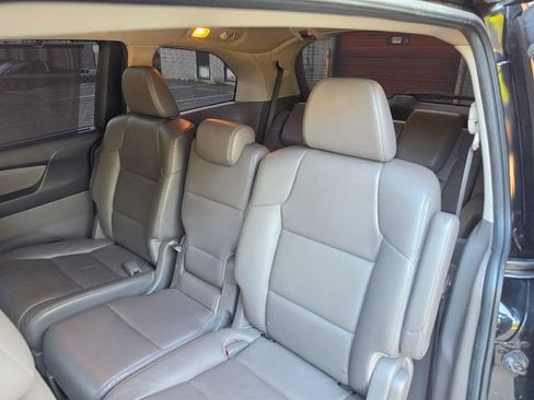 Used 2014 Honda Odyssey EX-L image 23