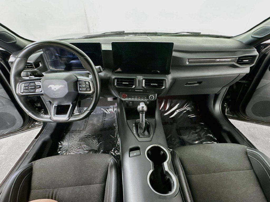 Used 2024 Ford Mustang GT RWD image 18
