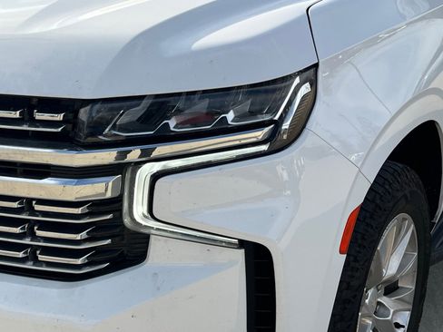 Used 2022 Chevrolet Suburban Premier w/ Premium Package image 4