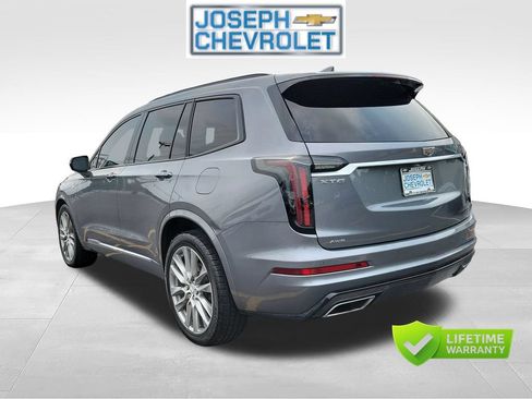 Used 2021 Cadillac XT6 Sport w/ Platinum Package AWD/4WD image 3