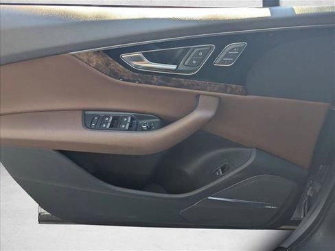 Used 2018 Audi Q7 3.0T Premium Plus w/ Premium Plus Package image 9