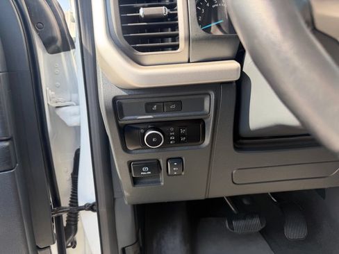 Used 2024 Ford Expedition Max XLT AWD/4WD image 29