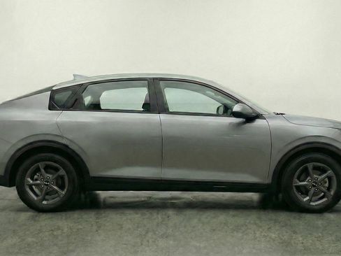 Used 2025 Kia K4 LXS image 11